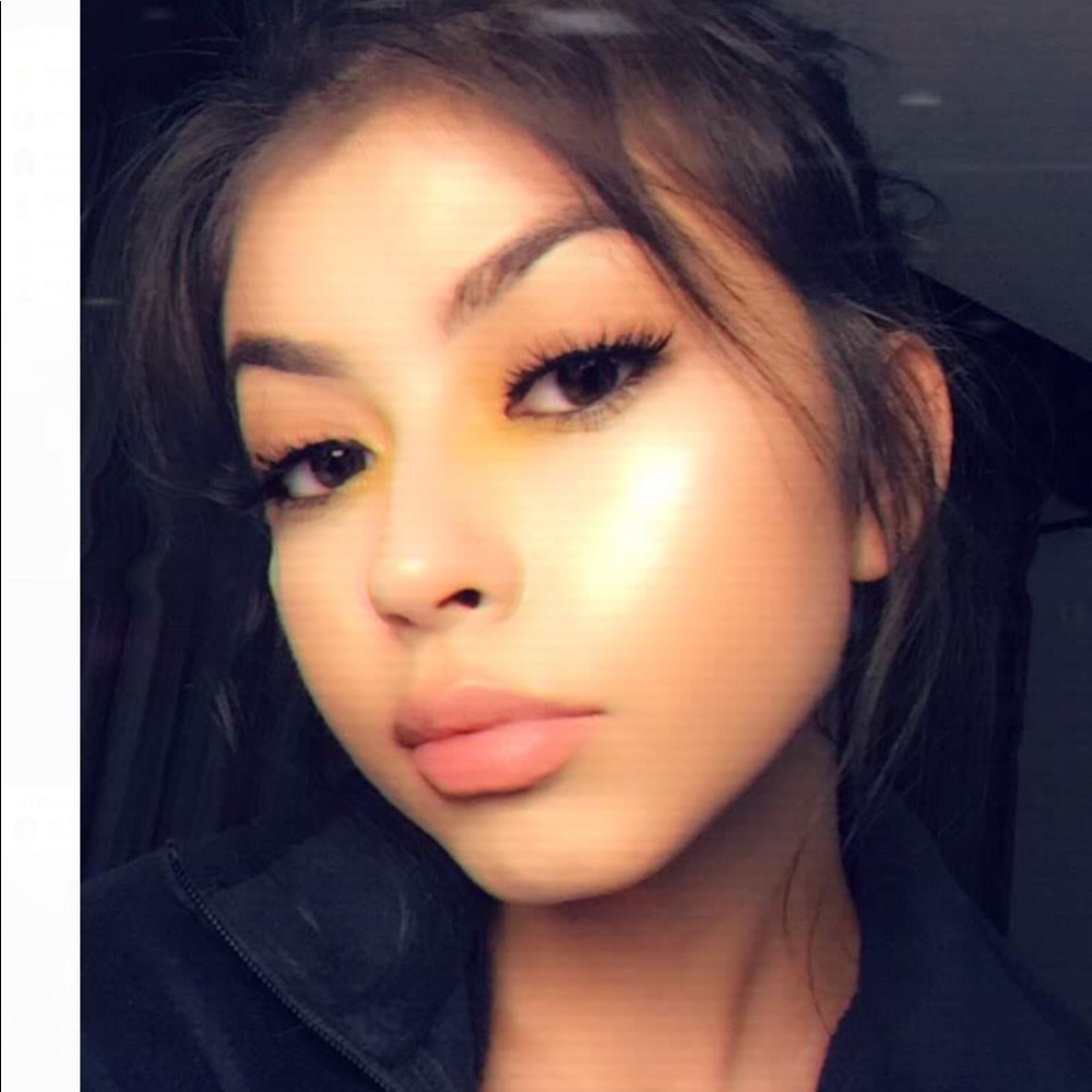 Meet your Posher, Lily